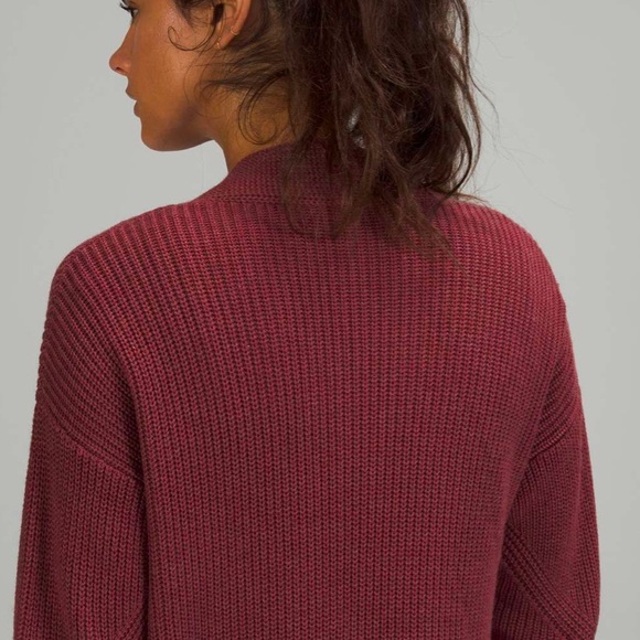 🩷NWT LULULEMON CASHLU SWEATER WRAP IN HEATHERED MULLED WINE M/L - Picture 4 of 15